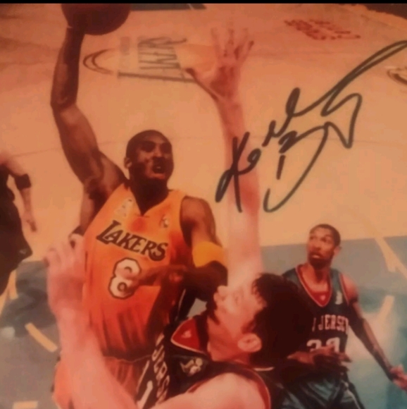 NEW!💯 KOBE BRYANT LAKERS 8.5x11 ULTRA GLOSSY VINTAGE REPRINT BASKETBALL POSTER! - Picture 5 of 8